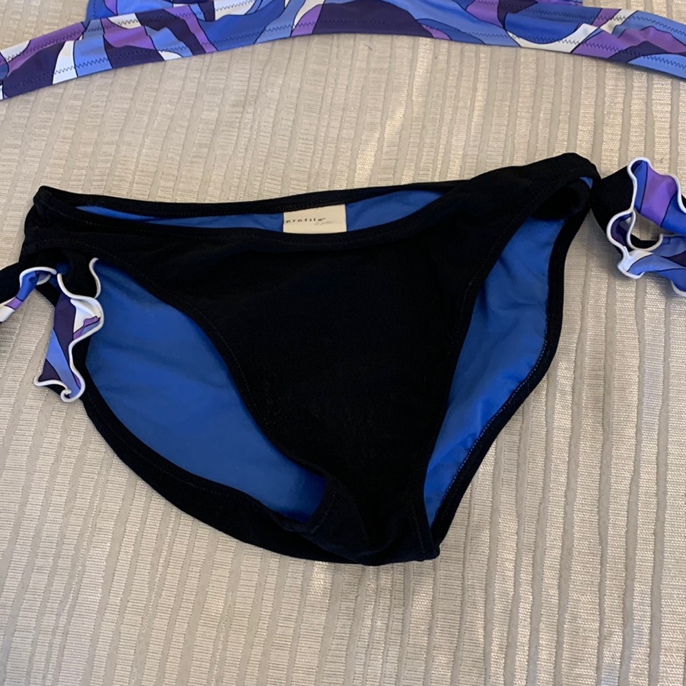 Bikini, Size 10. Profile by Gottex. Blues, purple, white, & black.